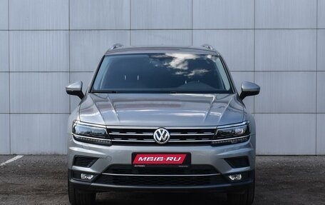 Volkswagen Tiguan II, 2017 год, 3 349 000 рублей, 3 фотография