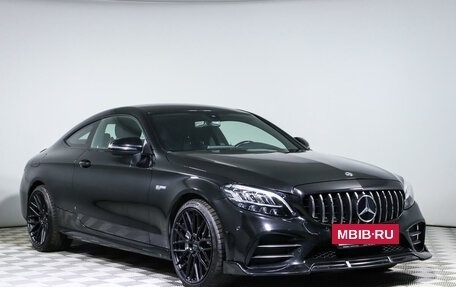 Mercedes-Benz C-Класс AMG, 2019 год, 4 600 000 рублей, 3 фотография