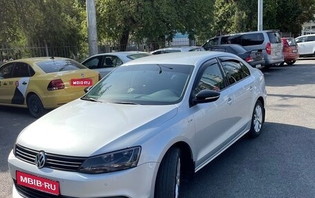 Volkswagen Jetta VI, 2013 год, 1 400 000 рублей, 1 фотография