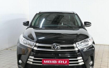 Toyota Highlander III, 2017 год, 4 077 000 рублей, 6 фотография