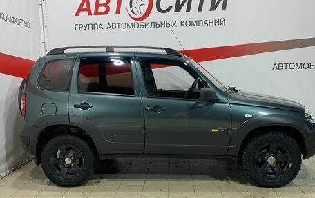 Chevrolet Niva I рестайлинг, 2015 год, 919 000 рублей, 8 фотография