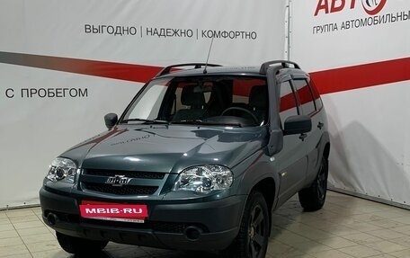 Chevrolet Niva I рестайлинг, 2015 год, 919 000 рублей, 3 фотография