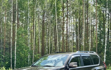 Toyota Land Cruiser Prado 150 рестайлинг 2, 2017 год, 4 300 000 рублей, 4 фотография