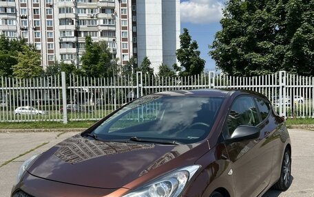 Hyundai i30 II рестайлинг, 2013 год, 815 000 рублей, 2 фотография