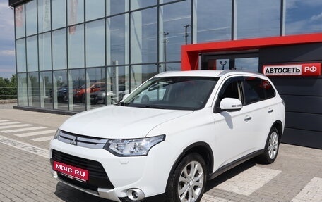 Mitsubishi Outlander III рестайлинг 3, 2014 год, 1 629 000 рублей, 6 фотография