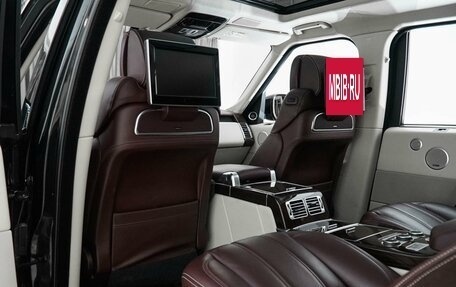 Land Rover Range Rover IV рестайлинг, 2016 год, 5 600 000 рублей, 11 фотография