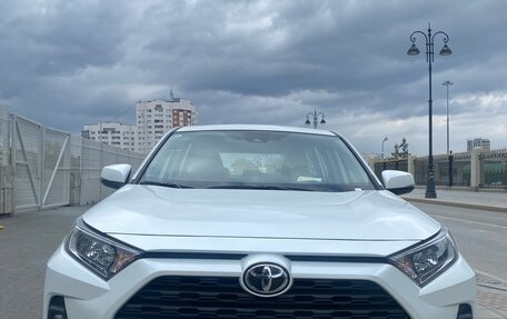 Toyota RAV4, 2023 год, 3 550 000 рублей, 1 фотография