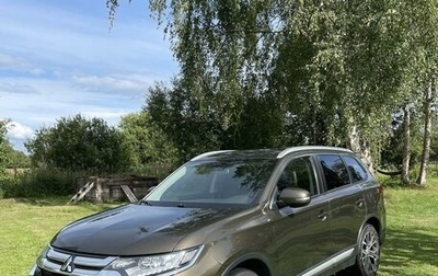 Mitsubishi Outlander III рестайлинг 3, 2018 год, 2 400 000 рублей, 1 фотография