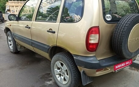 Chevrolet Niva I рестайлинг, 2005 год, 358 000 рублей, 3 фотография