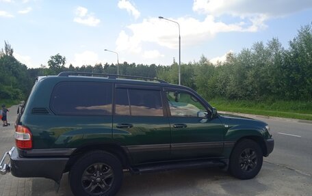 Toyota Land Cruiser 100 рестайлинг 2, 2006 год, 2 650 000 рублей, 4 фотография