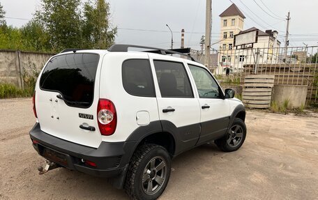 Chevrolet Niva I рестайлинг, 2019 год, 955 000 рублей, 4 фотография