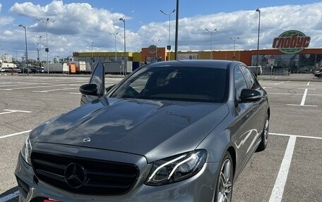 Mercedes-Benz E-Класс, 2018 год, 3 855 000 рублей, 2 фотография