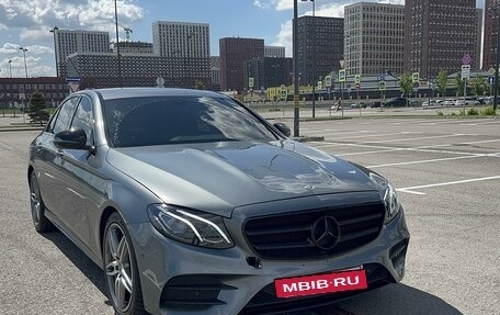 Mercedes-Benz E-Класс, 2018 год, 3 855 000 рублей, 3 фотография