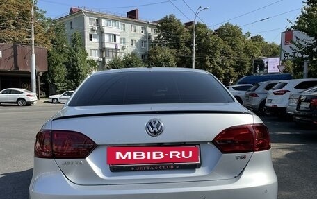 Volkswagen Jetta VI, 2013 год, 1 400 000 рублей, 3 фотография