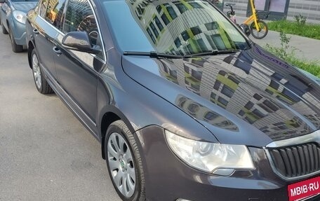 Skoda Superb III рестайлинг, 2011 год, 1 100 000 рублей, 3 фотография