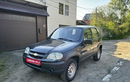 Chevrolet Niva I рестайлинг, 2009 год, 485 000 рублей, 2 фотография