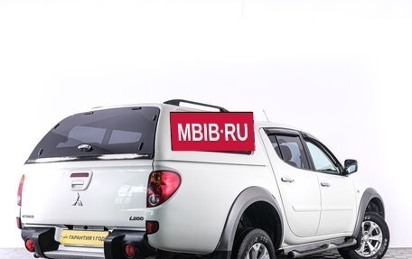 Mitsubishi L200 IV рестайлинг, 2014 год, 2 099 000 рублей, 6 фотография