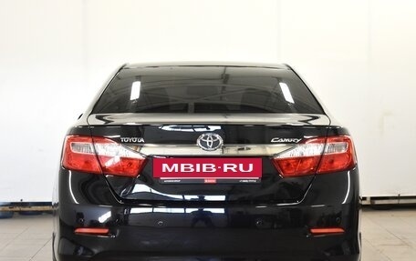 Toyota Camry, 2014 год, 1 890 000 рублей, 4 фотография