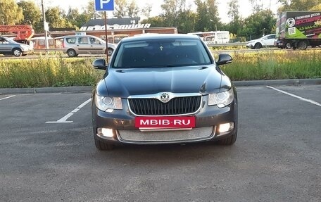 Skoda Superb III рестайлинг, 2011 год, 1 100 000 рублей, 3 фотография