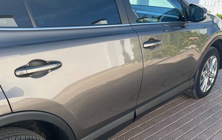 Toyota RAV4, 2017 год, 3 050 000 рублей, 3 фотография