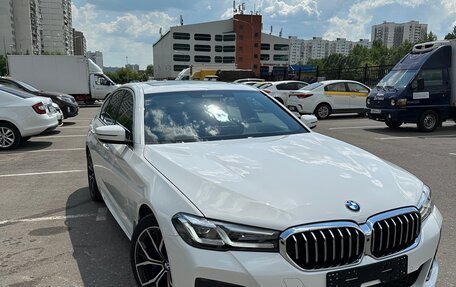 BMW 5 серия, 2021 год, 6 100 000 рублей, 3 фотография