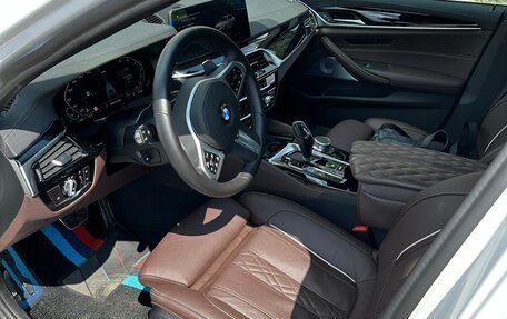 BMW 5 серия, 2021 год, 6 100 000 рублей, 6 фотография