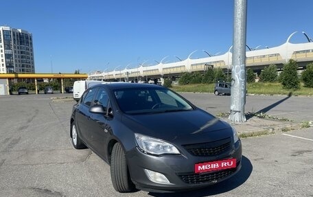 Opel Astra J, 2011 год, 590 000 рублей, 4 фотография