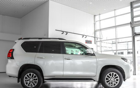 Toyota Land Cruiser Prado 150 рестайлинг 2, 2019 год, 4 328 542 рублей, 5 фотография