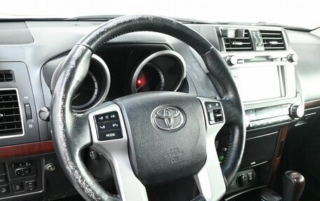 Toyota Land Cruiser Prado 150 рестайлинг 2, 2016 год, 3 767 000 рублей, 7 фотография