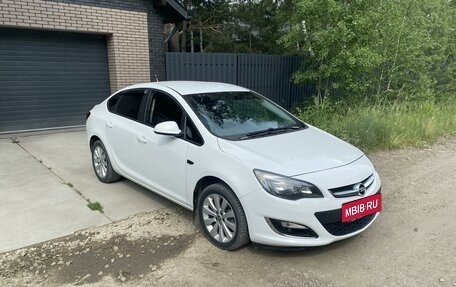 Opel Astra J, 2013 год, 799 000 рублей, 2 фотография