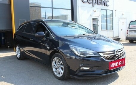 Opel Astra K, 2017 год, 1 571 000 рублей, 3 фотография