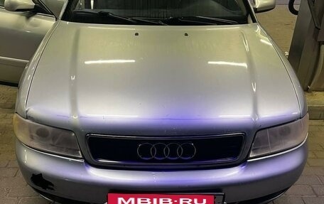 Audi A4, 2000 год, 305 000 рублей, 2 фотография