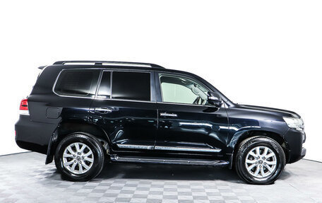 Toyota Land Cruiser 200, 2015 год, 5 797 000 рублей, 4 фотография