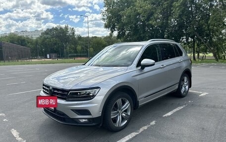 Volkswagen Tiguan II, 2017 год, 2 790 000 рублей, 3 фотография