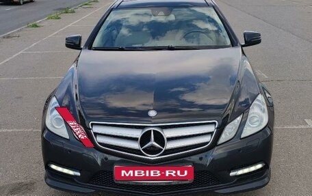 Mercedes-Benz E-Класс, 2013 год, 2 450 000 рублей, 4 фотография