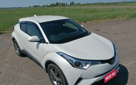 Toyota C-HR I рестайлинг, 2019 год, 2 205 000 рублей, 4 фотография