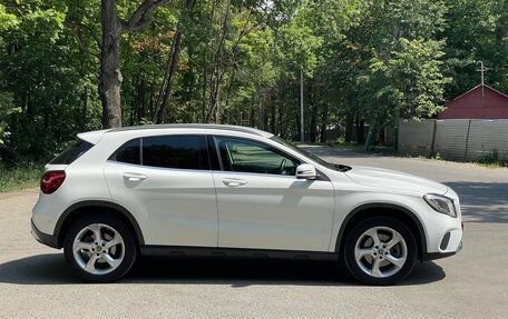 Mercedes-Benz GLA, 2019 год, 3 200 000 рублей, 4 фотография