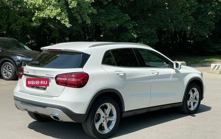 Mercedes-Benz GLA, 2019 год, 3 200 000 рублей, 7 фотография