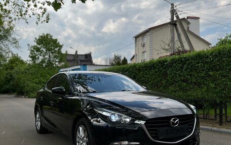 Mazda 3, 2017 год, 1 870 000 рублей, 2 фотография