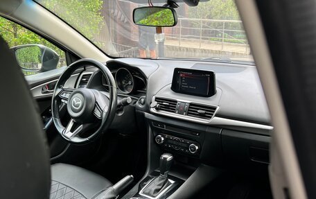 Mazda 3, 2017 год, 1 870 000 рублей, 14 фотография