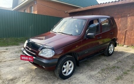 Chevrolet Niva I рестайлинг, 2004 год, 420 000 рублей, 3 фотография