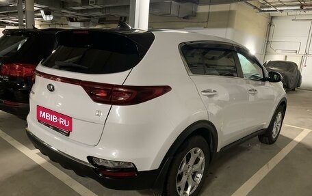 KIA Sportage IV рестайлинг, 2020 год, 2 349 000 рублей, 4 фотография