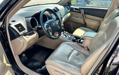 Toyota Highlander III, 2011 год, 2 249 000 рублей, 6 фотография