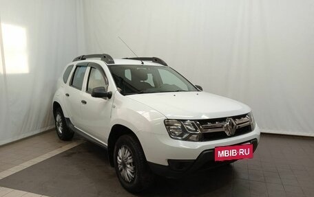 Renault Duster I рестайлинг, 2016 год, 1 355 000 рублей, 3 фотография