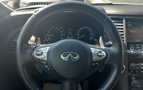 Infiniti QX70, 2014 год, 2 619 000 рублей, 13 фотография