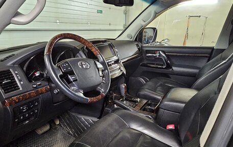 Toyota Land Cruiser 200, 2013 год, 5 090 000 рублей, 16 фотография