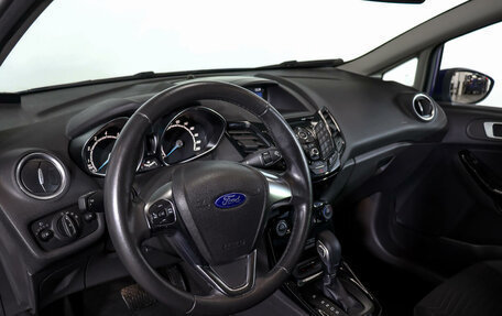 Ford Fiesta, 2015 год, 900 000 рублей, 15 фотография