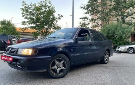 Volkswagen Passat B4, 1993 год, 110 000 рублей, 2 фотография