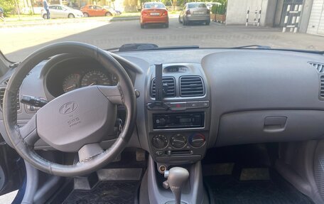 Hyundai Accent II, 2009 год, 650 000 рублей, 17 фотография