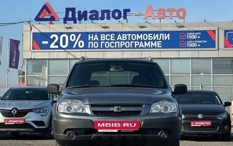 Chevrolet Niva I рестайлинг, 2012 год, 645 000 рублей, 2 фотография